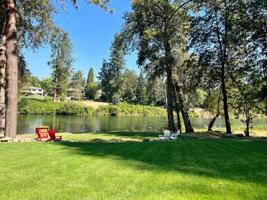 Deluxe Cabin 1 - Rogue River Resort Grants Pass Dış mekan fotoğraf